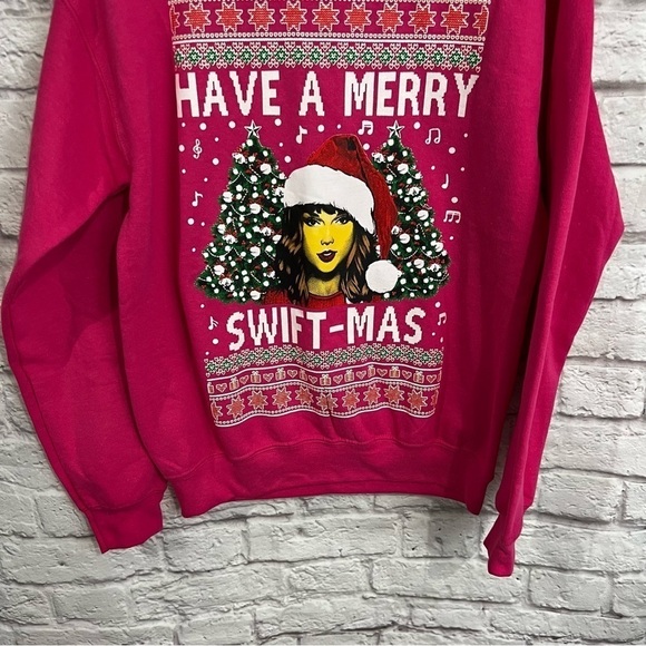 Taylor Swift Have A Merry Swift-mas Ugly Christmas Sweater Sweatshirt small - Picture 4 of 7